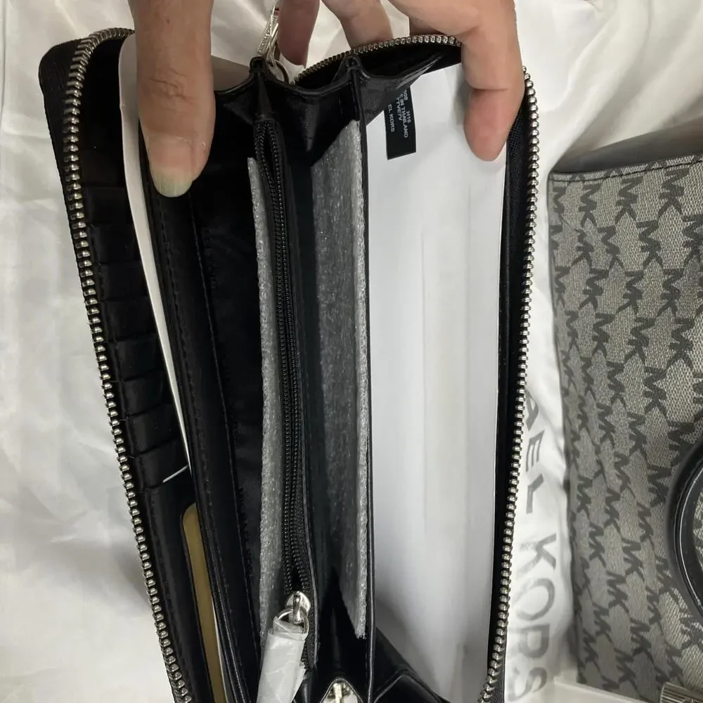 Michael Kors Mercer Signature Medium Duffle Bag/purse W Wallet in Black/Grey NWT